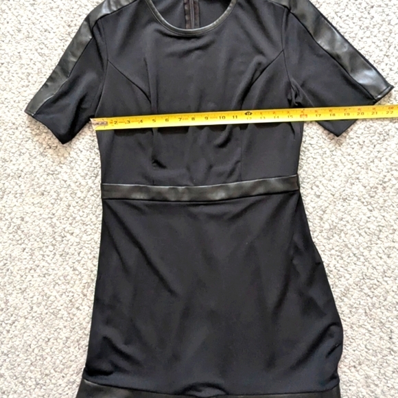 Laundry By Shelli Segal (Women's Size 10) Fit & Flare With Faux-Leather Accents - Picture 9 of 12